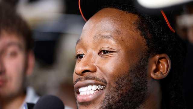 Report: Saints, Alvin Kamara agree to restructured contract, keeping fan favorite in NOLA for 2026