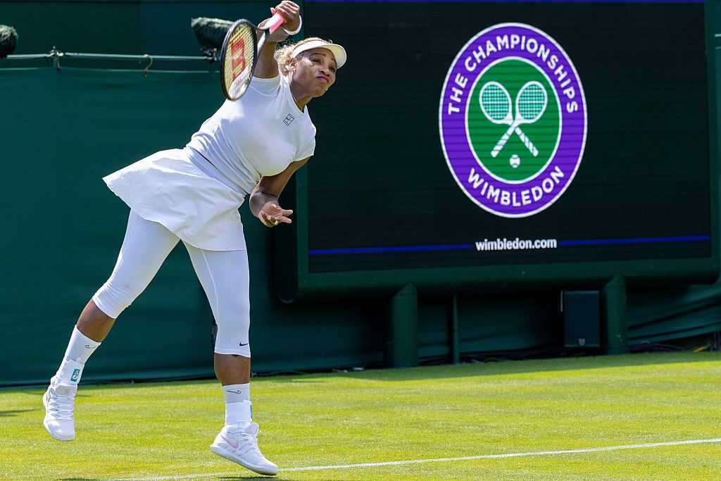 Serena Williams' daughters see how hard she's working for Wimbledon return