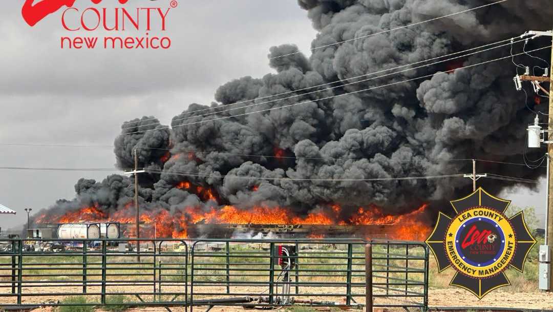 Crews battle large fire in Lea County