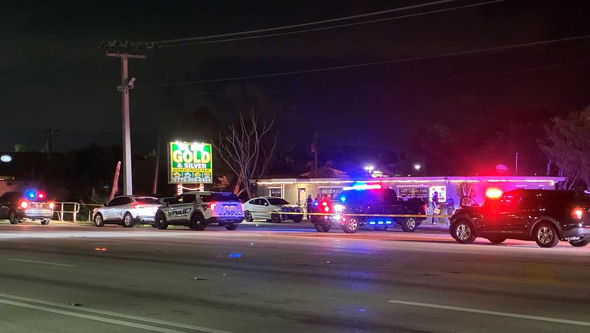 Police respond to fatal shooting at Fort Pierce pawn shop