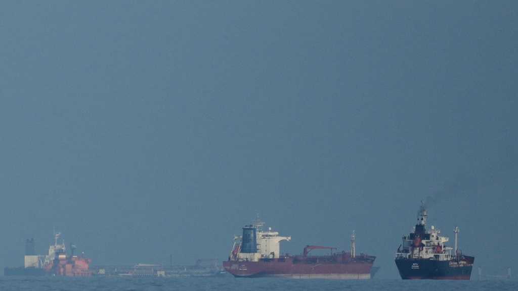 Iran threatens ports in Middle East as US military set to impose shipping blockade