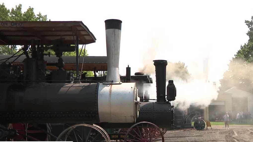 Families connect with history at Rough & Tumble Threshermen's Reunion in Lancaster County
