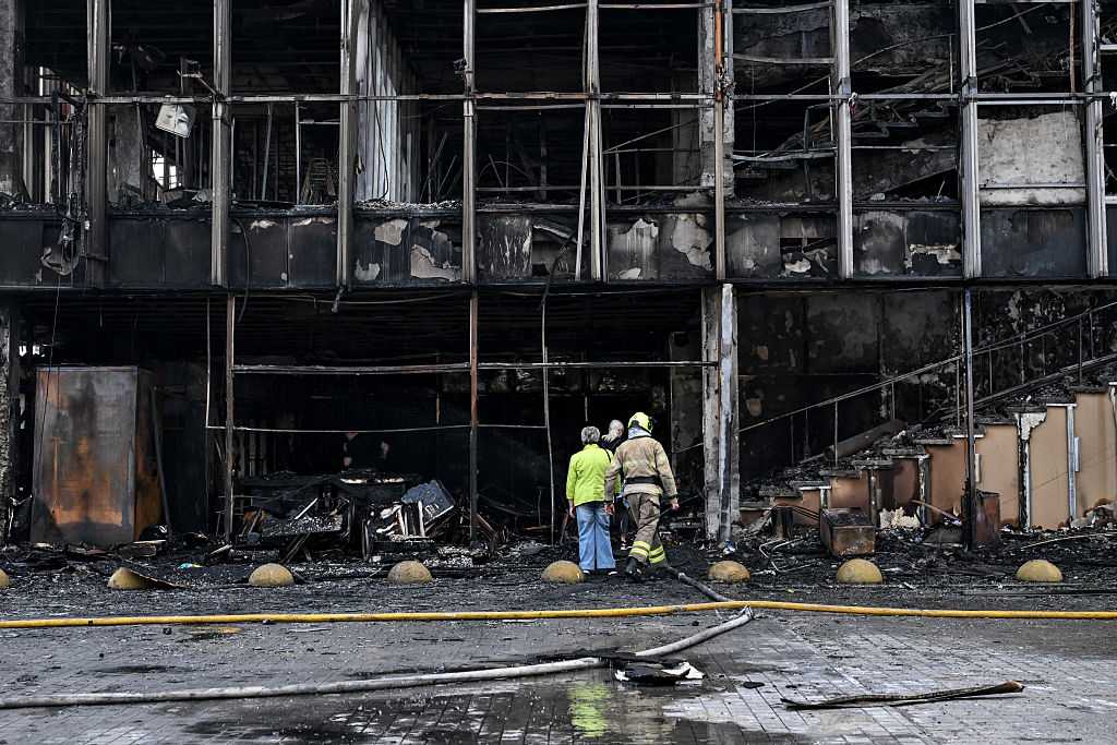 Russian attacks injure 7 across Ukraine and damage structures