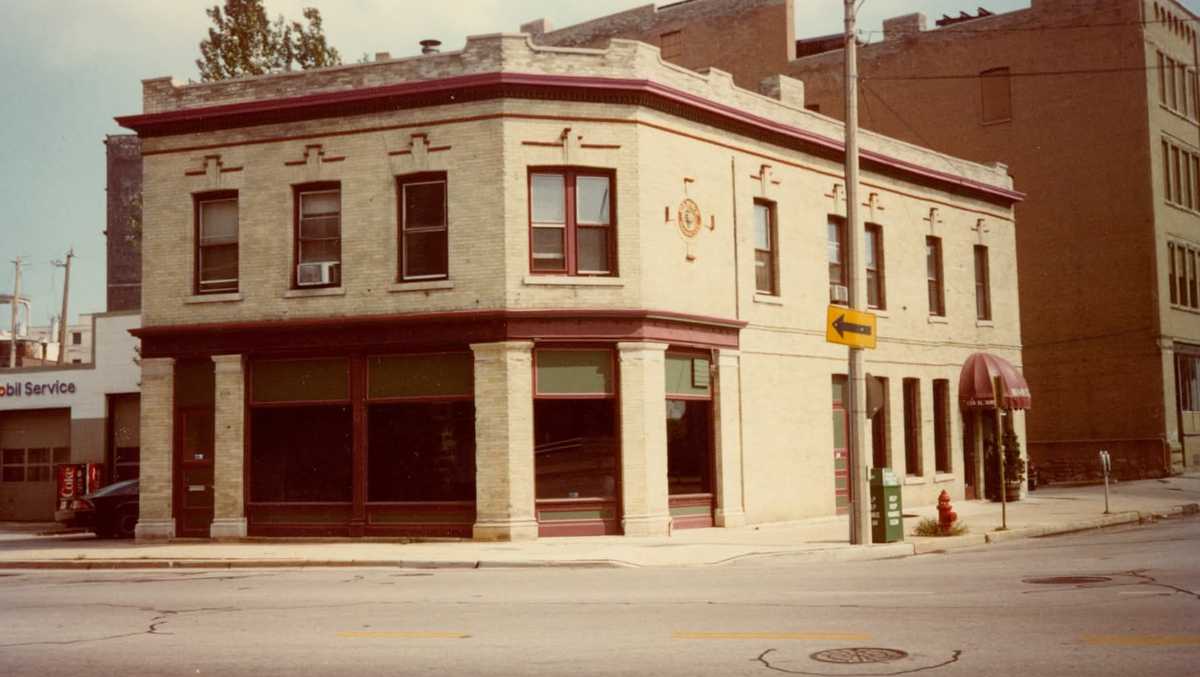 Trailblazing LGBTQ bar in Milwaukee celebrates 50th anniversary