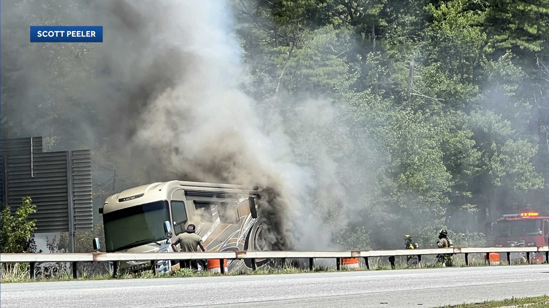 Everett Turnpike southbound lanes reopened at mile marker 13.2 after vehicle fire