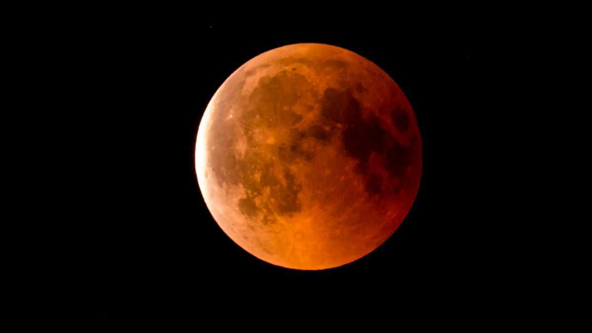 Near-total lunar eclipse to be visible in Oklahoma Thursday night: How to see it