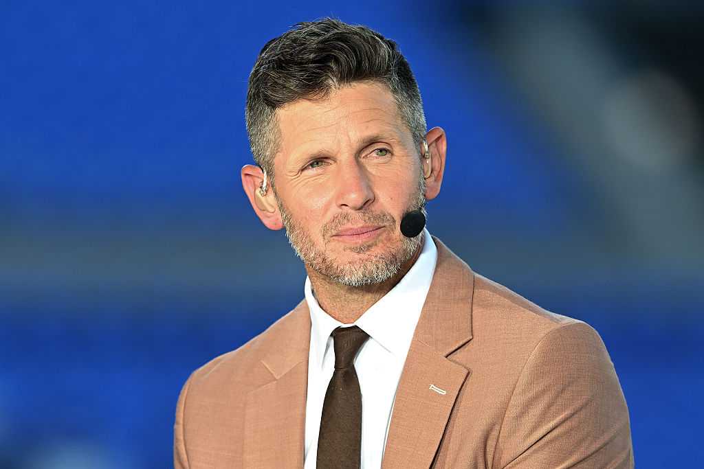 ESPN analyst Dan Orlovsky says family member died unexpectedly