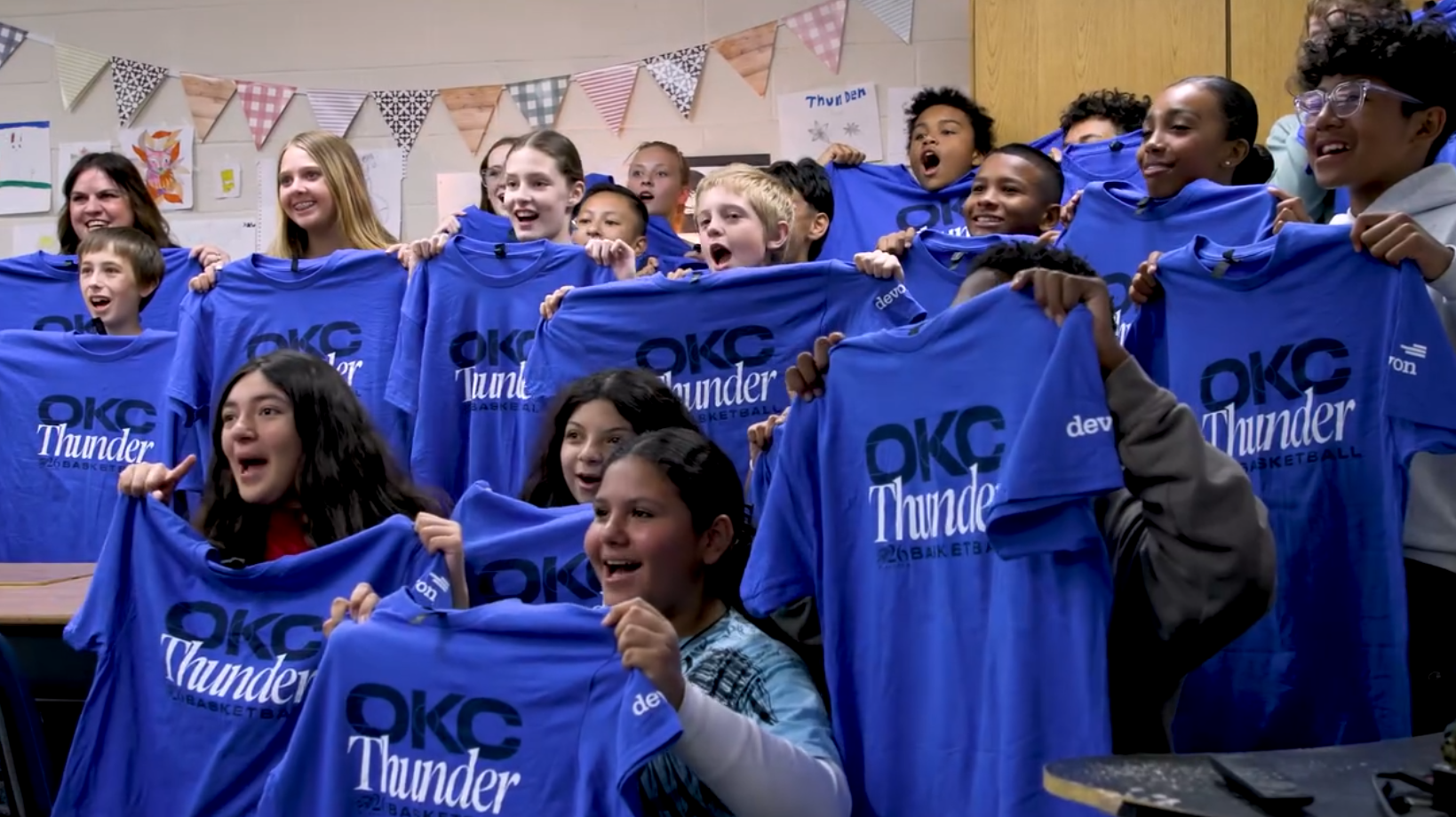 Moore students help Thunder reveal Western Conference Semifinals Game 1 shirts