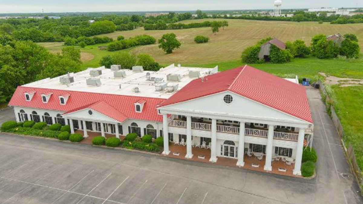 Auction opens for Claudia Sanders Dinner House, Colonel Sanders memorabilia