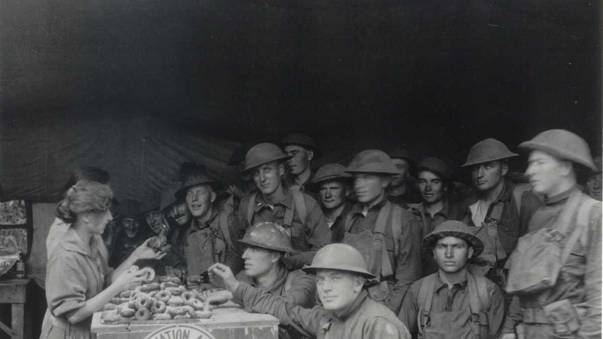 Courage, compassion: Today honors ‘Donut Lassies’ who brought treats to World War 1 soldiers