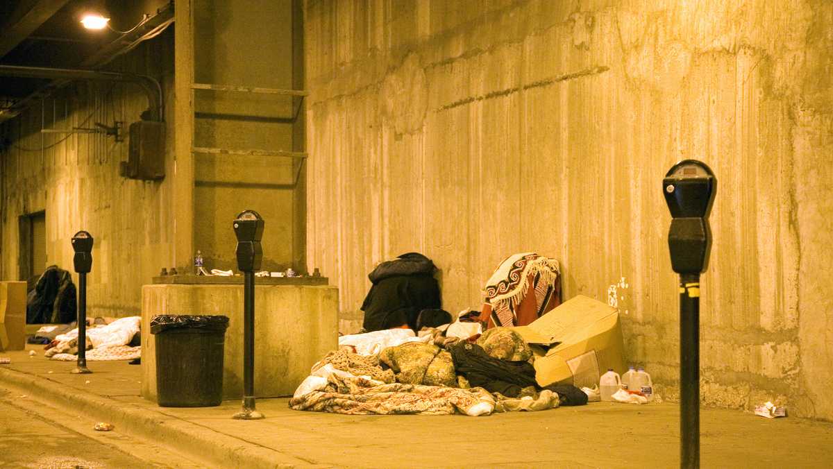 Mayor Tim Keller weighs in on proposed ban to sit, sleep or lie on public sidewalks in Albuquerque