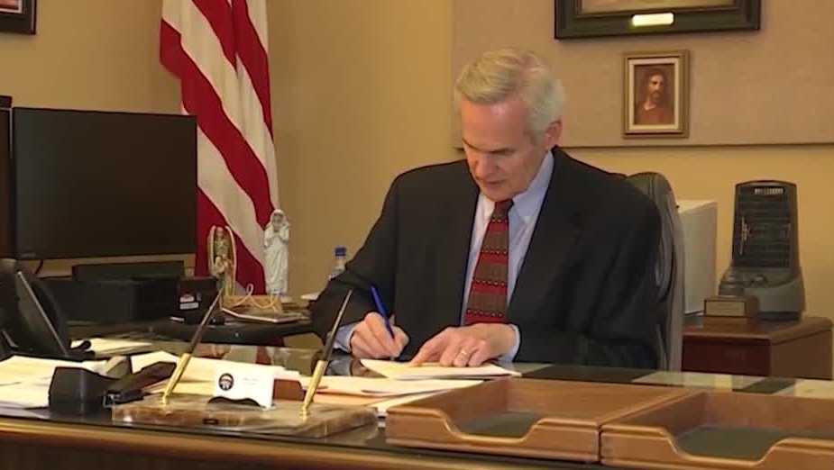 Nebraska state auditor targets Lincoln fire overtime and a committee 'asleep on the job'