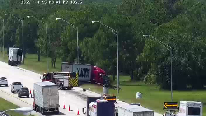 Crash on I-95 in St. Lucie County leads to injuries and roadblock