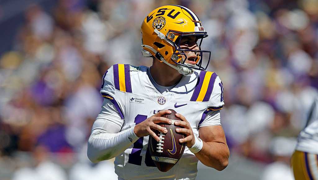Sam Leavitt leads No. 22 LSU to shutout win over No. 16 Mississippi State in Tiger Stadium