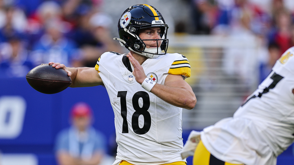 Steelers' young QBs both lead TD drives in preseason finale