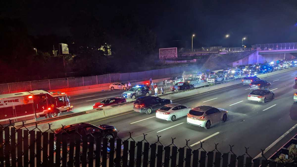 Wrong-way driver kills 1 and injures family of 4 in South Boston - WCVB