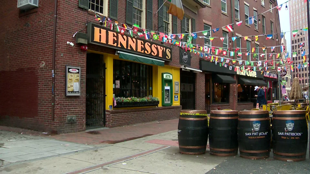 Hennessey's closes after 30 years of business in Boston: 'Our hearts are overflowing'