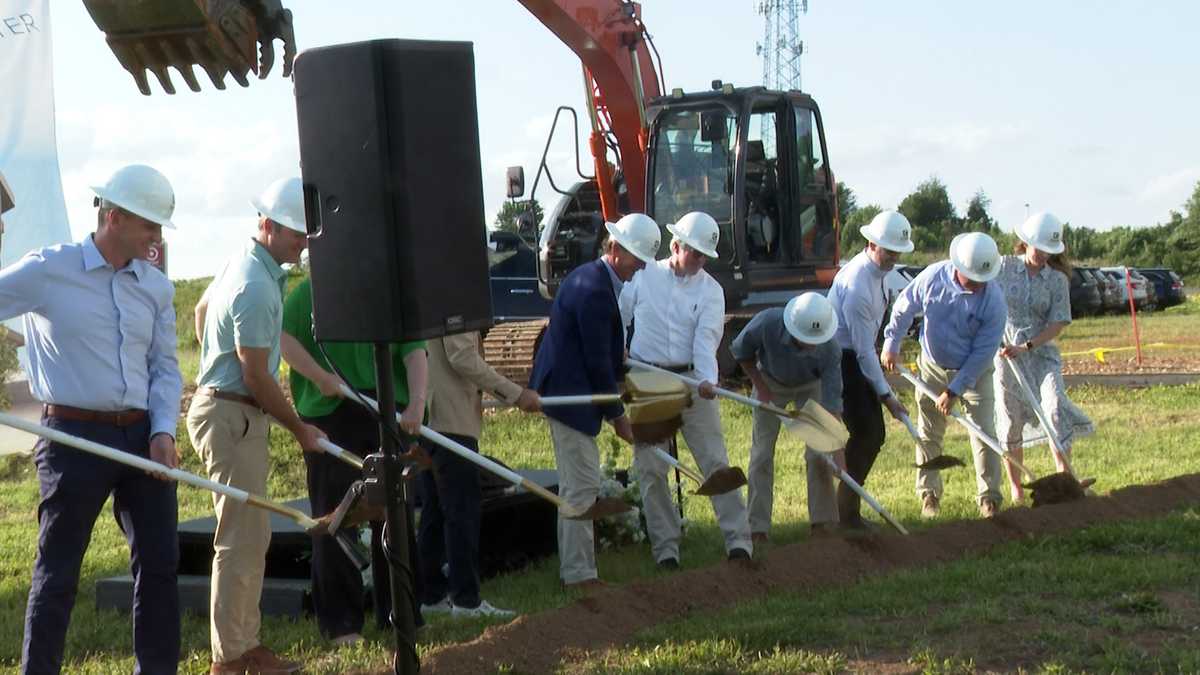 Cancer center breaks ground in Rogers aimed at expanding specialized care in Northwest Arkansas