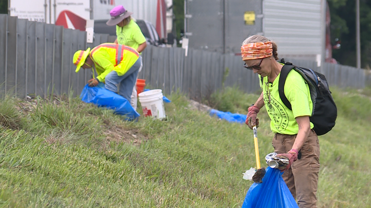 Northland group combats Kansas City litter with cleanup efforts and community rewards