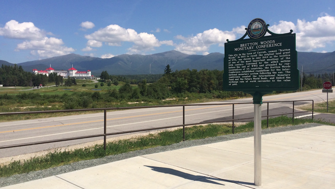 Historical marker on the Bretton Woods Conference, with the Mount Washington Hotel in the background.