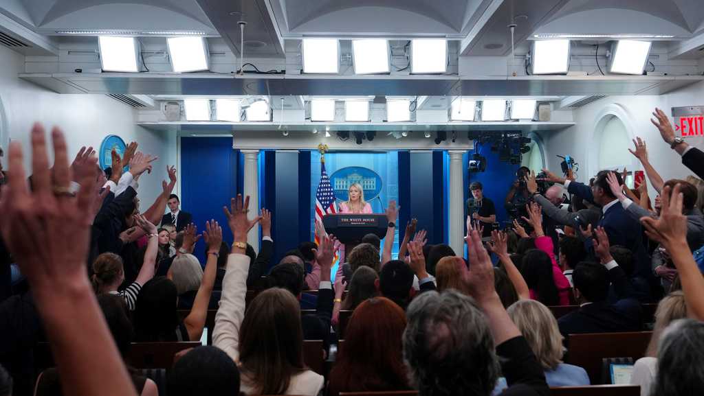 US shortens foreign journalist visas, China warns of reciprocal countermeasures