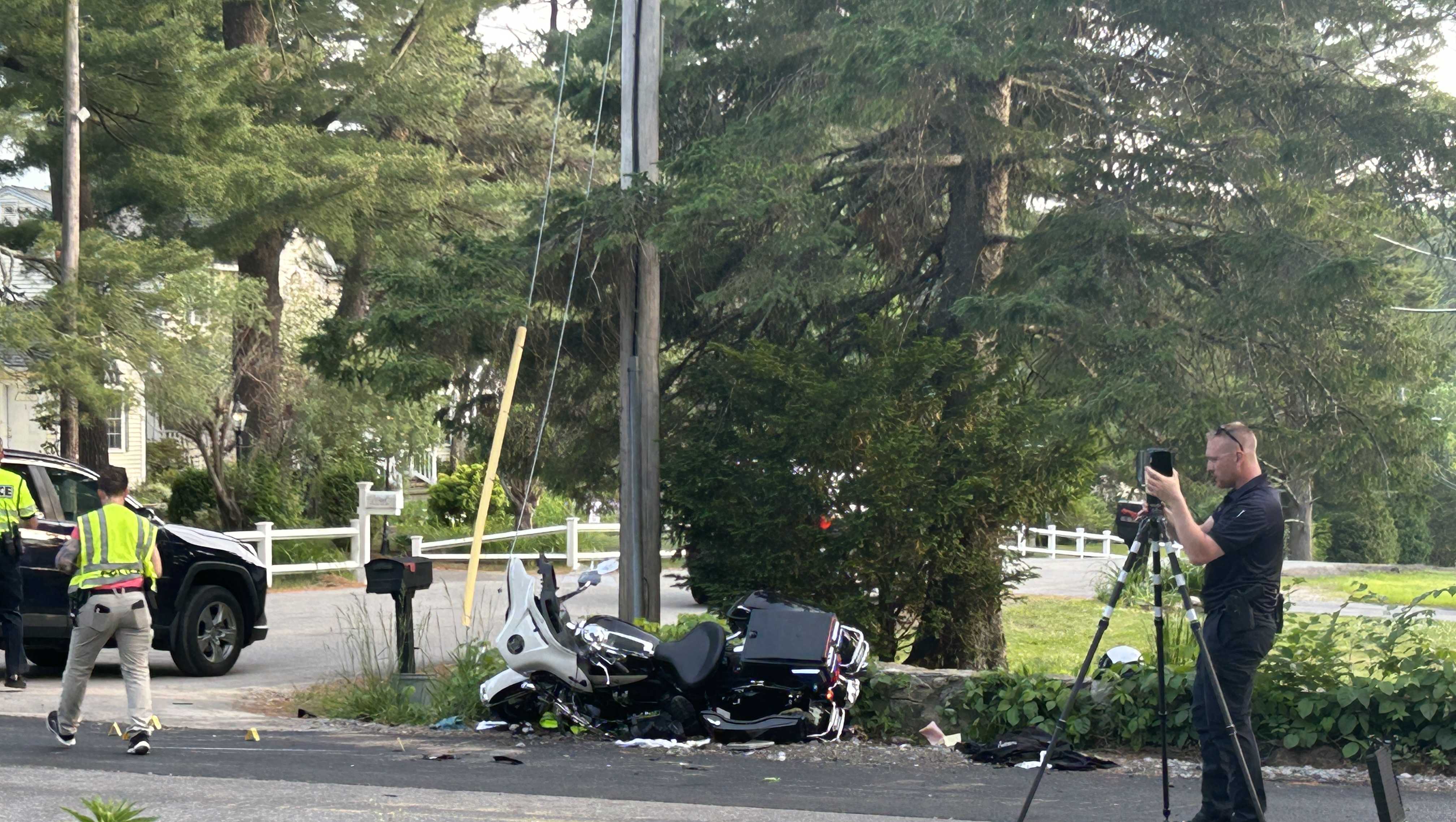Londonderry police officer hurt in crash on Hardy Road