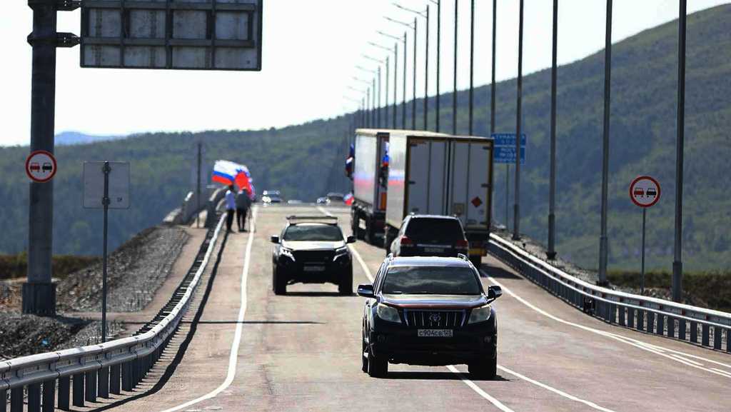 Russia and North Korea open the first road link across shared border