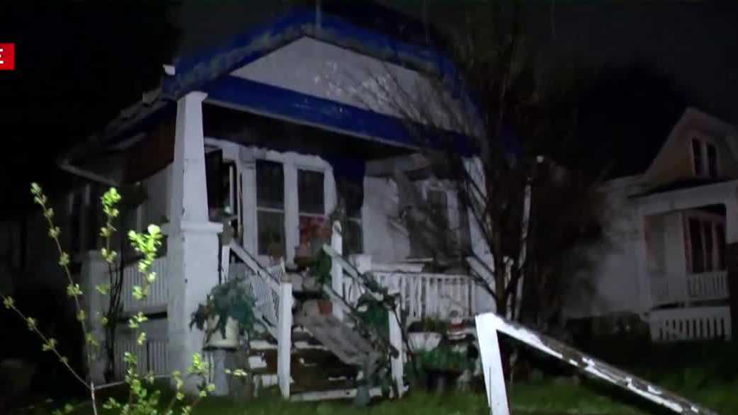 Lightning strike sparks house fire on Milwaukee's north side