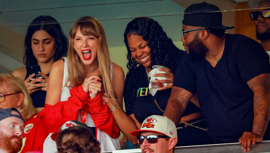 KANSAS CITY, MISSOURI - SEPTEMBER 24: Taylor Swift watches during a regular season game between the Kansas City Chiefs and the Chicago Bears at GEHA Field at Arrowhead Stadium on September 24, 2023 in Kansas City, Missouri. (Photo by David Eulitt/Getty Images)