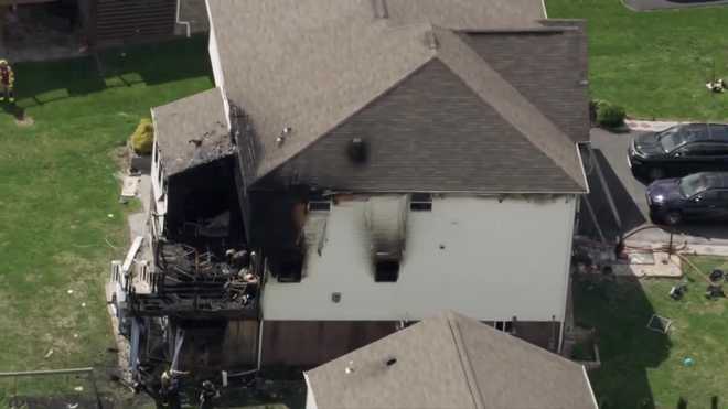 Crews respond to house fire in Jefferson Hills, Allegheny County