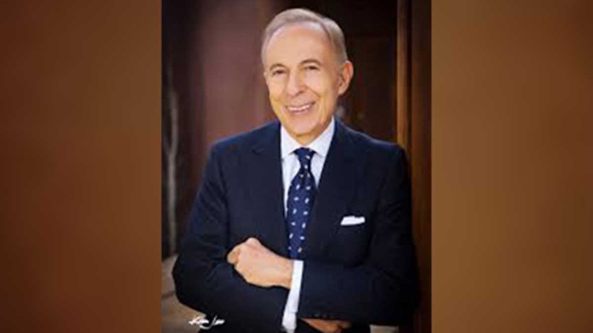 Longtime KOAT health expert Barry Ramo awarded UNM honorary doctorate