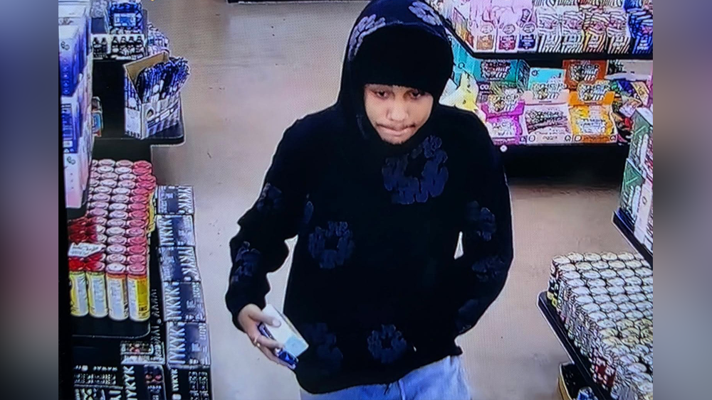 Robber Search Kingsland police search for armed robbery suspect - WJCL
