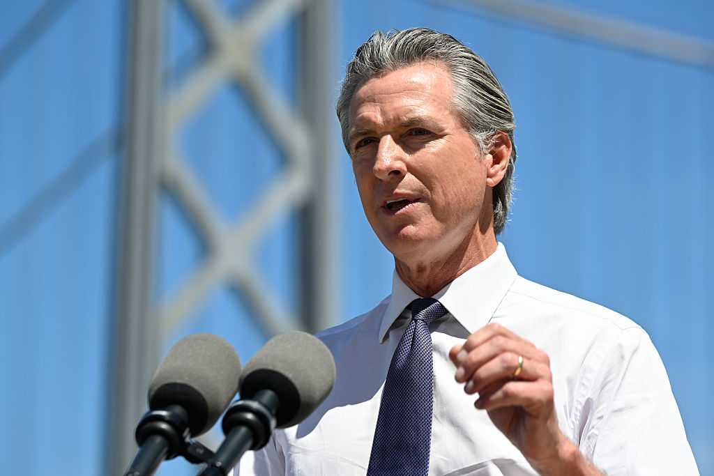 Gov. Newsom signs executive order for AI safety recommendations that include 'kill switch'