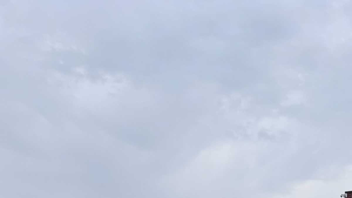 Construction crew hits gas line near 5th and Oklahoma in Milwaukee