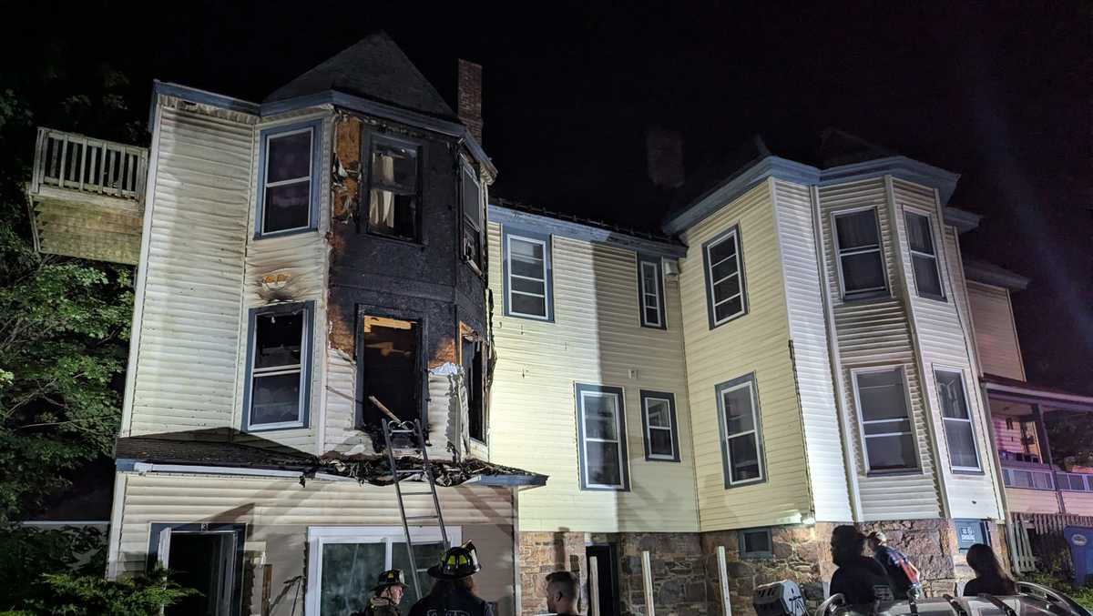 Apartment fire displaces nine people in Chittenden County