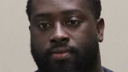 Man lands in jail after trying to outrun Martin County deputies by car and on foot