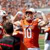 Oklahoma State stuns No. 6 Oregon 39-31, ending 21-game skid against FBS opponents