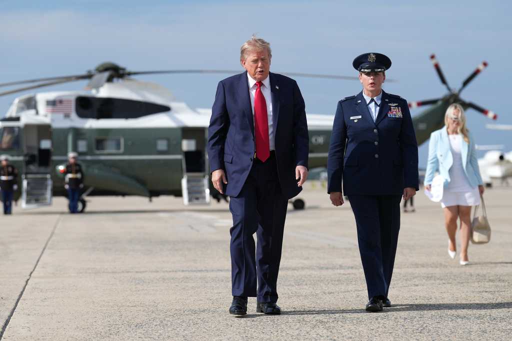 wbaltv.com - White House construction contributed to radio problems that let Trump copter come close to jet