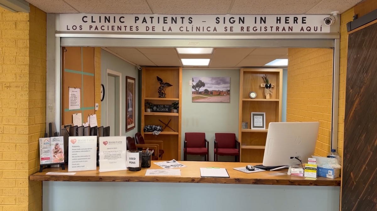 Moore clinic pauses new medical appointments as demand surges - KOCO