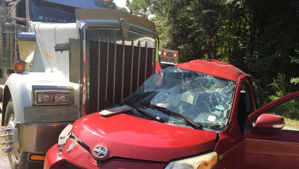 Long County man dies after car struck by pick-up truck, tractor trailer