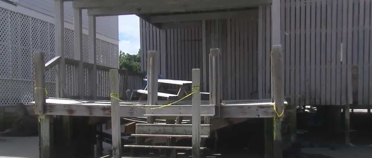 Beach erosion threatens Harbor Island homes