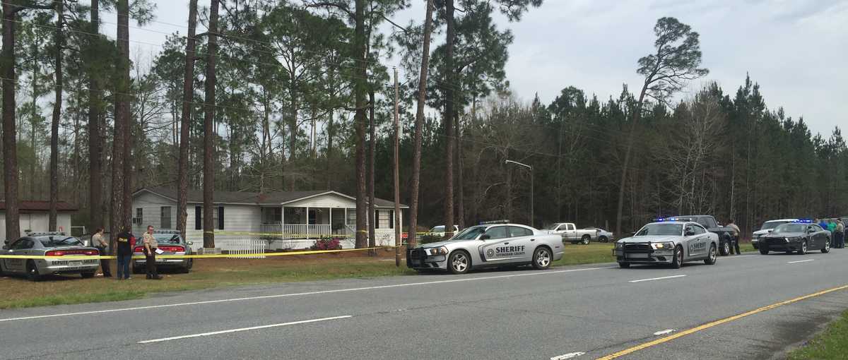 Effingham County deputy attacked with a knife