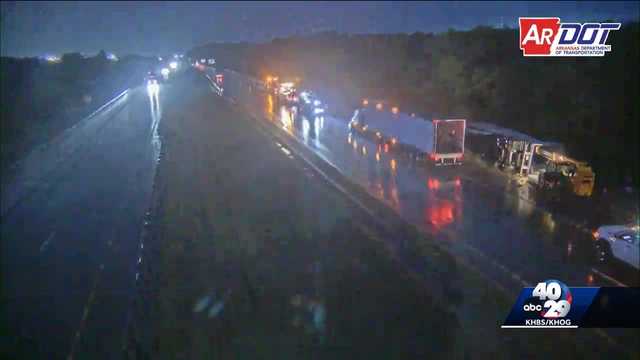 Five vehicles in wreck