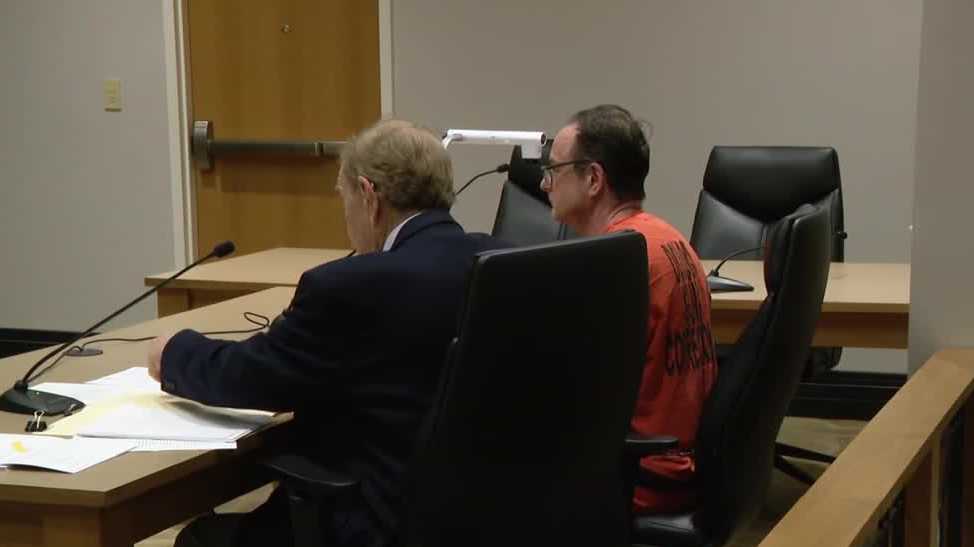 Former Nebraska City neurosurgeon could lose bond after leaving state