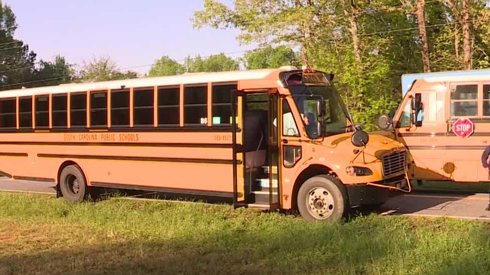 South Carolina: School bus driver charged in crash