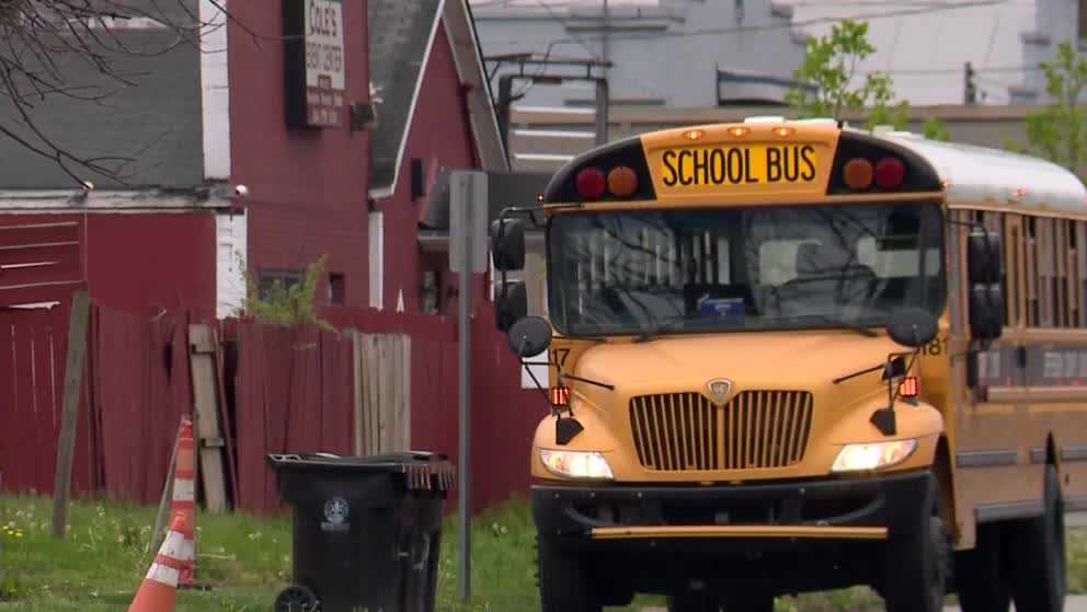 JCPS board to vote on keeping start times for 202526 school year