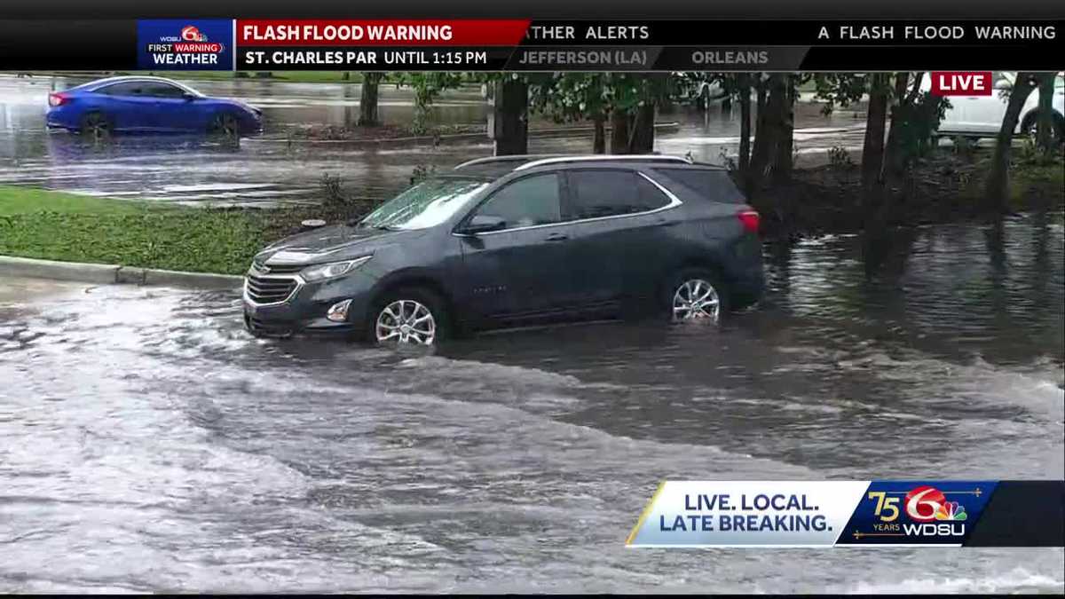 Kenner drivers stall in flooded streets