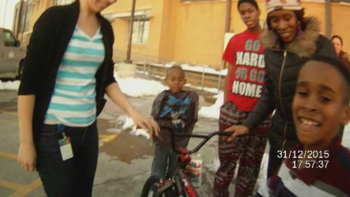 Omaha Police Officers Give Special Gift