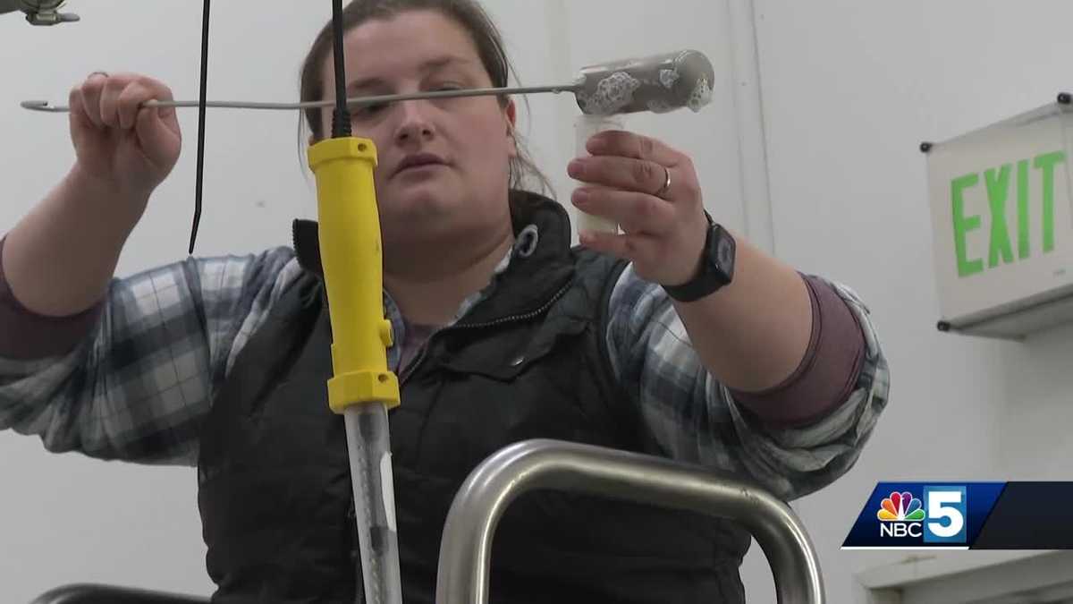 Vermont shows off new bird flu testing procedures