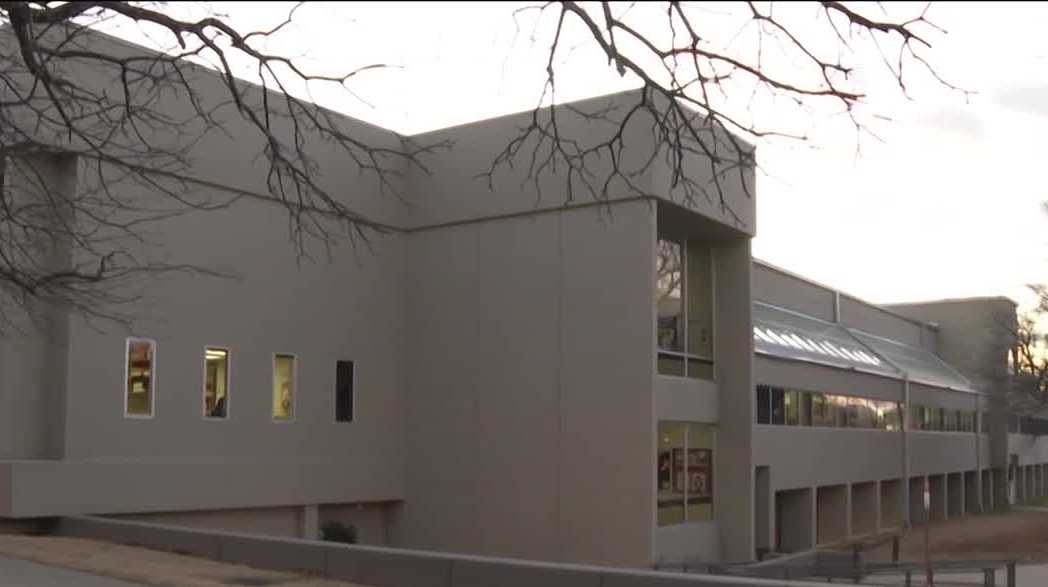 Arkansas lawmakers weigh in on UA rescinding job offer